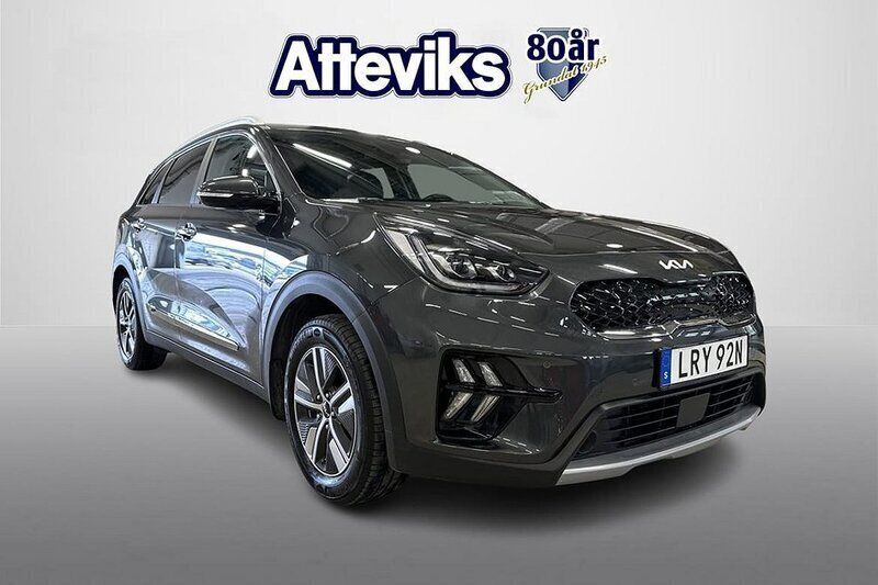 Grå Begagnad 2021 Kia Niro Advance SUV | 259 500 kr (Marknadspris) - Bild 1/4