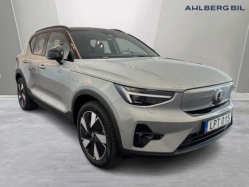 Grå Begagnad 2023 Volvo XC40 Ultimate SUV | 499 500 kr - Bild 1/3