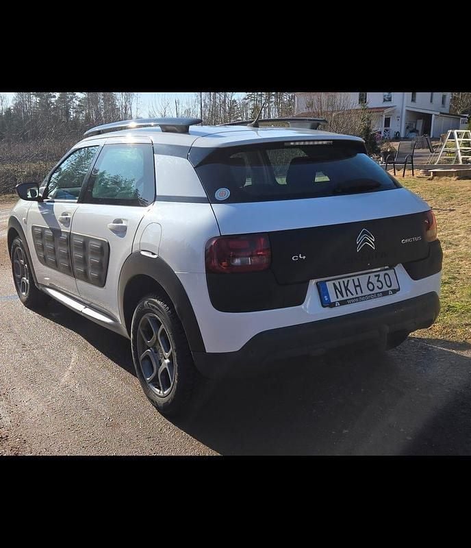 Begagnad Citroën C4 Cactus PureTech 82 HK (60 kW) 2014 Halvkombi
