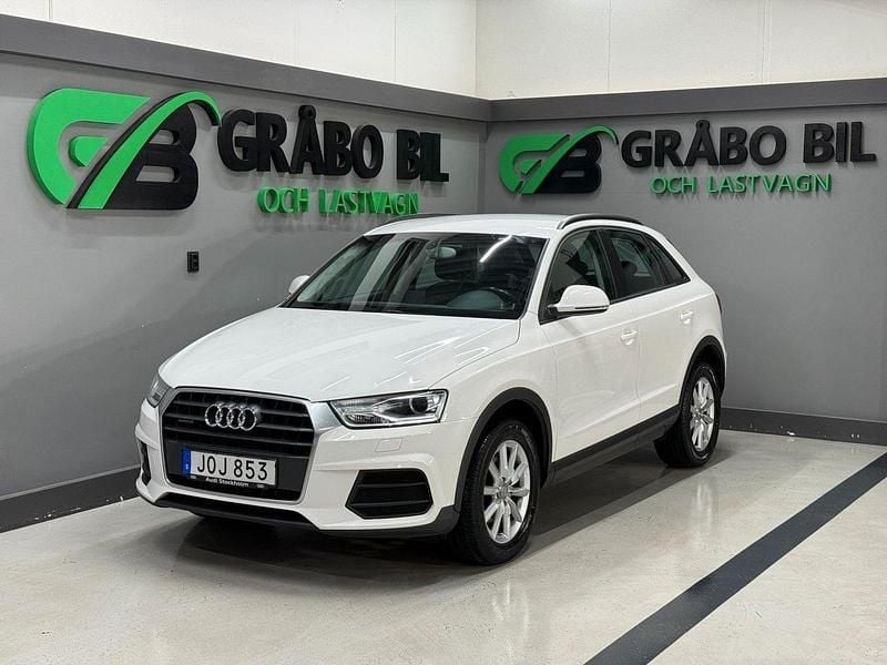Vit Begagnad 2015 Audi Q3 SUV | 199 900 kr (Lite dyr) - Bild 1/4