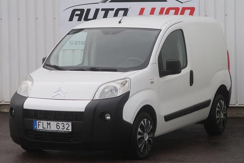 Vit Begagnad 2011 Citroën Nemo Minibuss | 35 000 kr (Dyr) - Bild 1/4