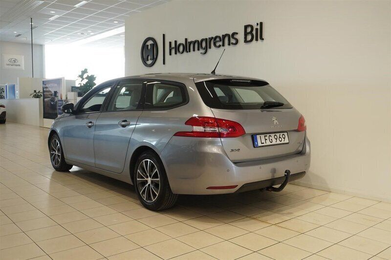 Begagnad Peugeot 308 Active 131 HK (96 kW) 2015 Okänd Kombi