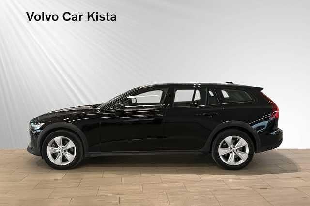 Begagnad Volvo V60 CC 197 HK (144 kW) 2023 Kombi