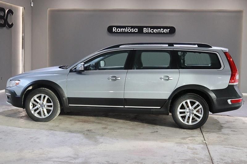 Silver Begagnad 2013 Volvo XC70 Summum Kombi | 119 900 kr (Bra pris) - Bild 1/4