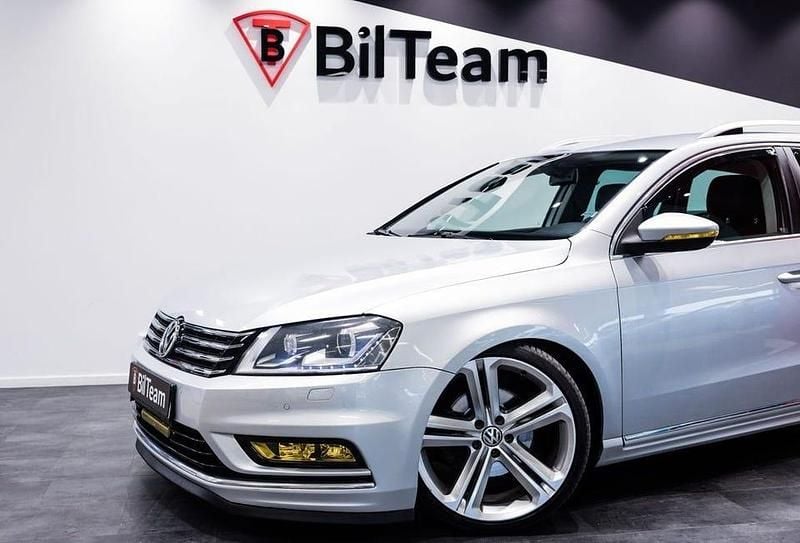 Begagnad VW Passat R-line 177 HK (130 kW) 2013 Flerfärgad Kombi