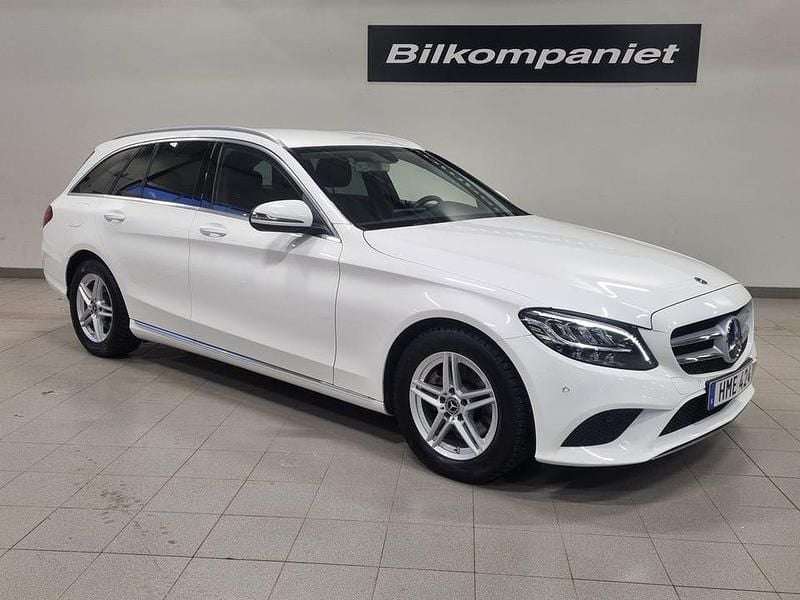 Begagnad Mercedes C220 Avantgarde 194 HK (142 kW) 2019 Vit