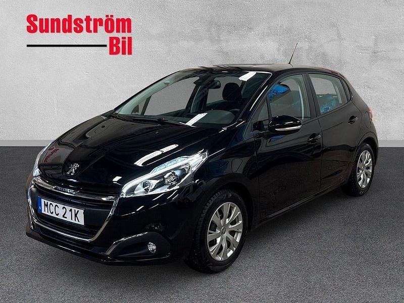 Svart Begagnad 2019 Peugeot 208 Active Halvkombi | 129 900 kr (Marknadspris) - Bild 1/3