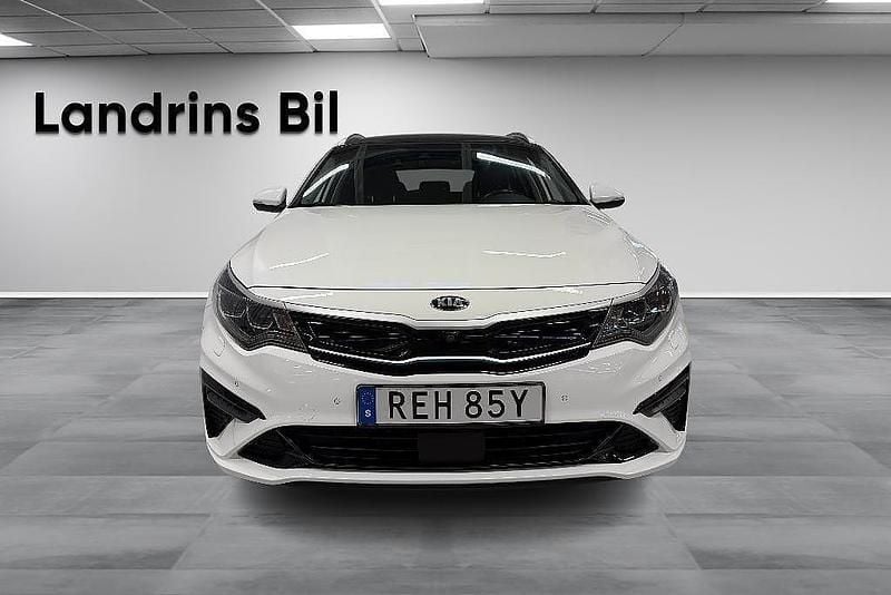 Begagnad Kia Optima Hybrid Sport 205 HK (150 kW) 2020 Vit Sedan