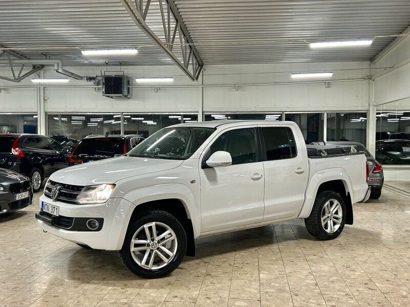 Vit Begagnad 2011 VW Amarok Highline Pickup | 99 900 kr (Bra pris) - Bild 1/4