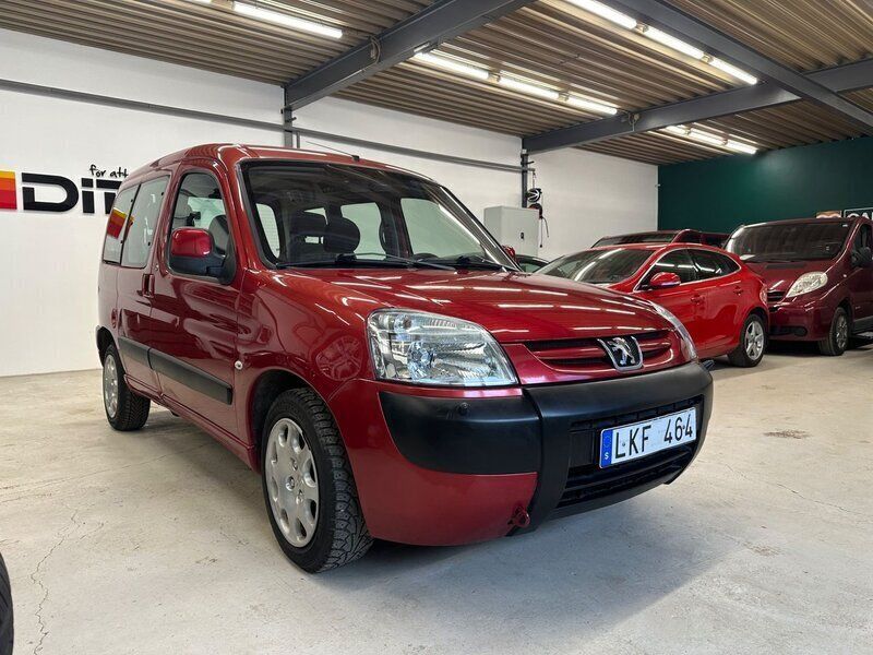 Röd Begagnad 2007 Peugeot Partner Minibuss | 99 500 kr - Bild 1/4