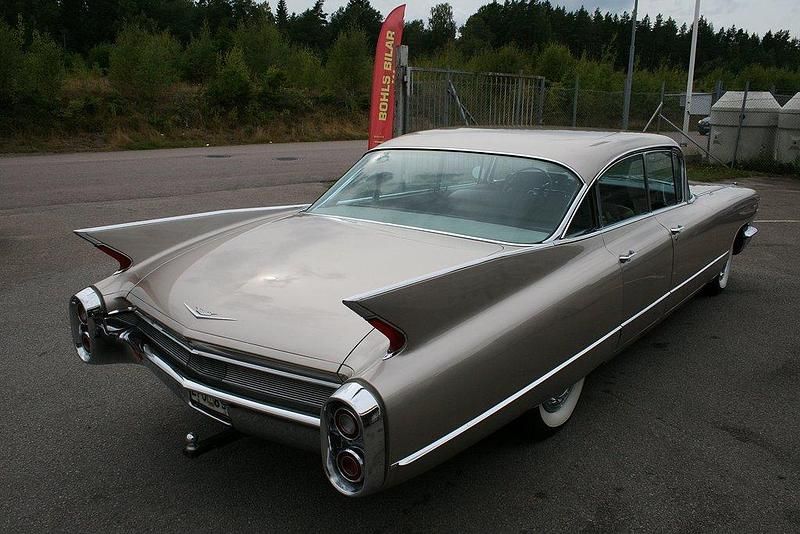 Begagnad Cadillac Serie 62 330 HK (242 kW) 1960 Grå Sedan