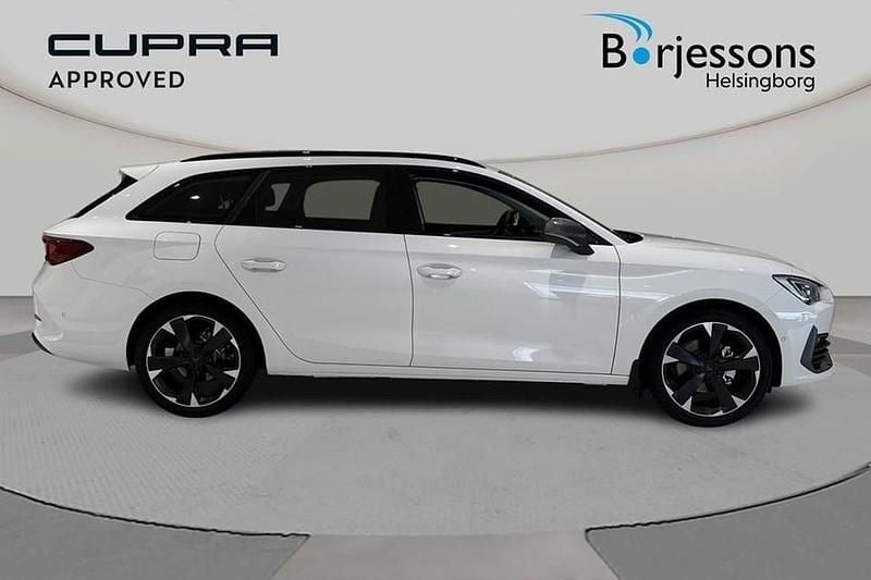 Begagnad Cupra Leon 151 HK (111 kW) 2024 Vit Kombi