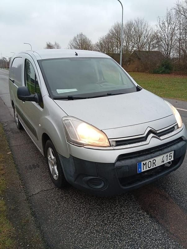 Begagnad 2012 Citroën Berlingo Minibuss | 23 500 kr (Dyr) - Bild 1/4