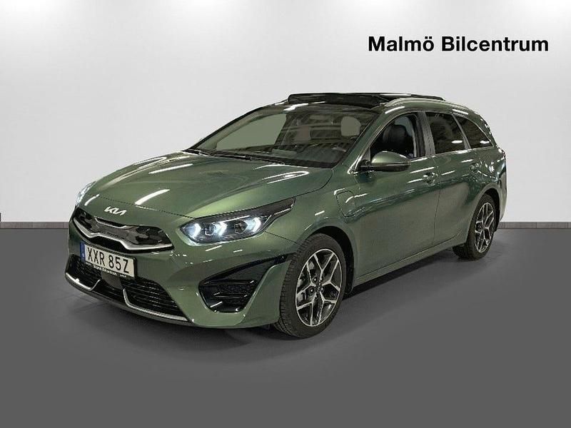 Grön Begagnad 2024 Kia Ceed Sportswagon Advance Kombi | 319 900 kr (Dyr) - Bild 1/4
