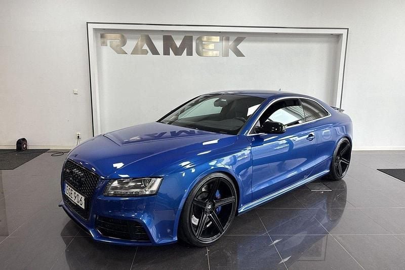 Blå Begagnad 2010 Audi RS5 Sportkupé | 295 000 kr (Bra pris) - Bild 1/4