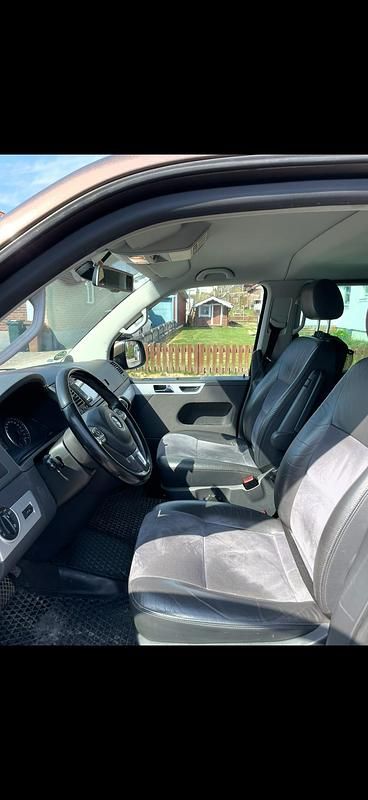 Begagnad VW Multivan 180 HK (132 kW) 2010