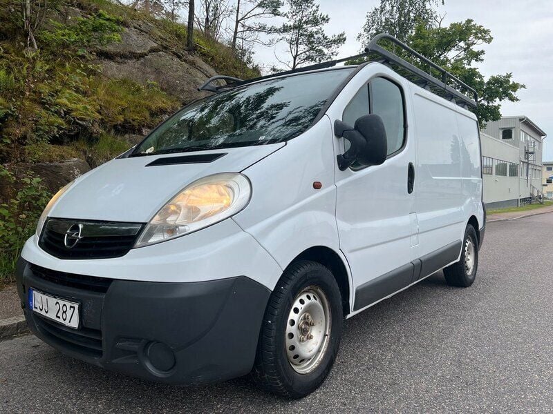 Vit Begagnad 2008 Opel Vivaro Van | 49 900 kr (Marknadspris) - Bild 1/4