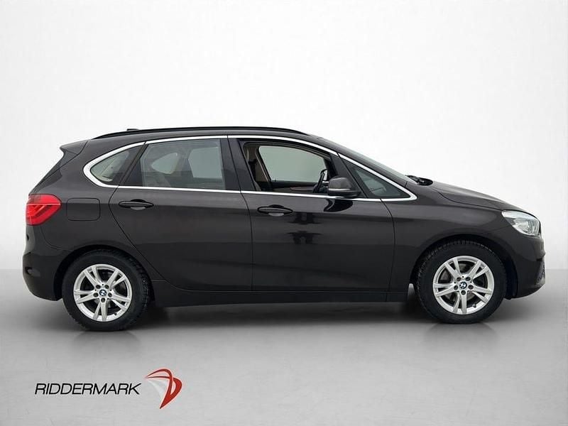 Begagnad BMW 218 Active Tourer Sport Line 136 HK (100 kW) 2014 Brun Minibuss
