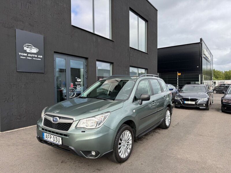 Grön Begagnad 2014 Subaru Forester SUV | 65 000 kr (Bra pris) - Bild 1/4