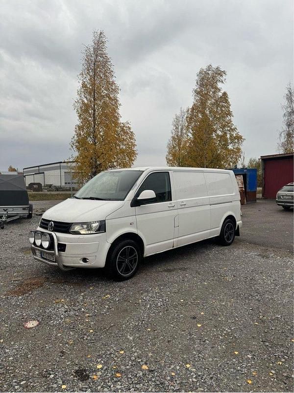 Vit Begagnad 2015 VW T5 Van | 75 000 kr (Superpris) - Bild 1/4