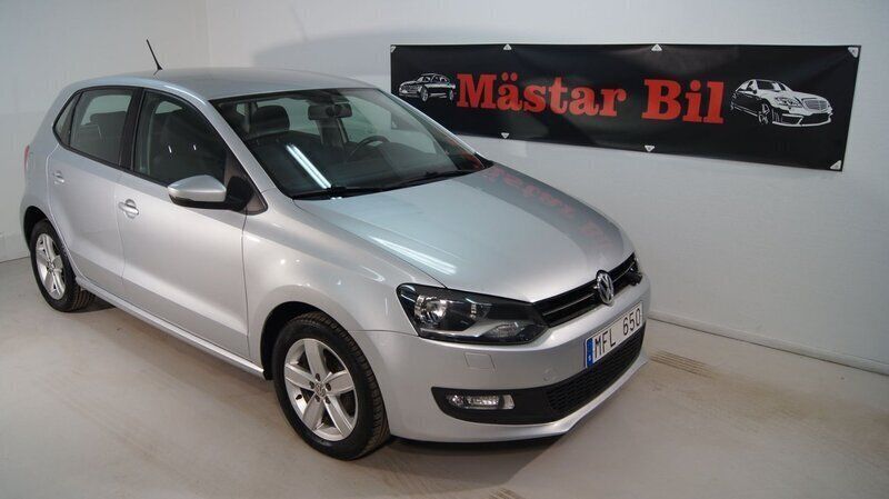 Silver Begagnad 2011 VW Polo Halvkombi | 59 900 kr (Marknadspris) - Bild 1/4