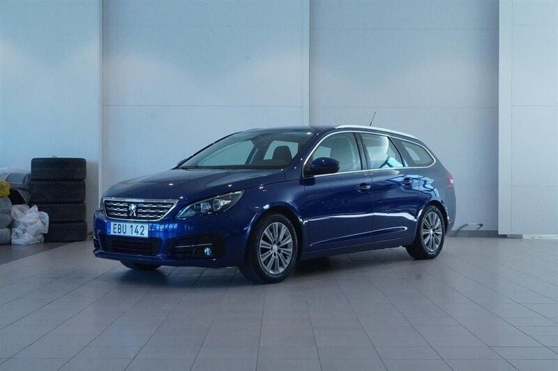 Blå magnetic Begagnad 2017 Peugeot 308 Allure Kombi | 139 800 kr (Marknadspris) - Bild 1/4
