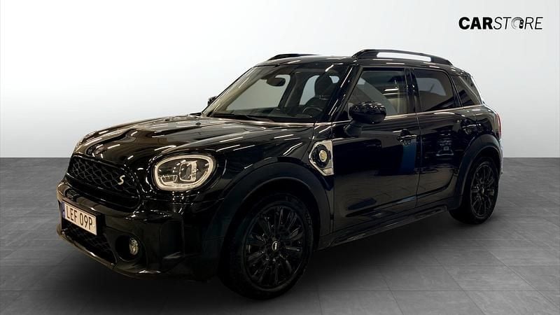 Svart Begagnad 2022 Mini Cooper Countryman SUV | 269 900 kr (Marknadspris) - Bild 1/4