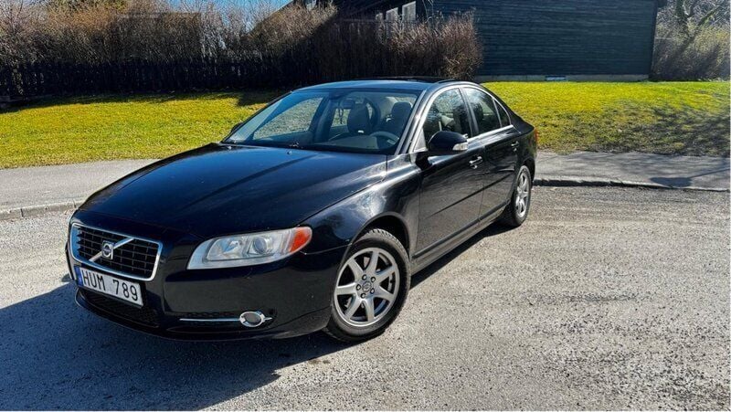 Svart Begagnad 2009 Volvo S80 Momentum Sedan | 43 000 kr (Bra pris) - Bild 1/4