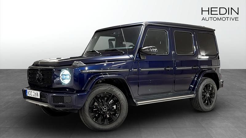 Blå Begagnad 2023 Mercedes G500 SUV | 1 649 900 kr - Bild 1/4