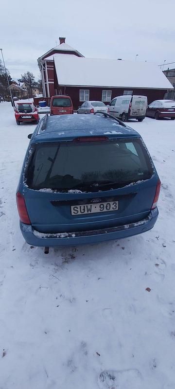 Begagnad 2002 Ford Focus Kombi | 22 000 kr (Marknadspris) - Bild 1/4