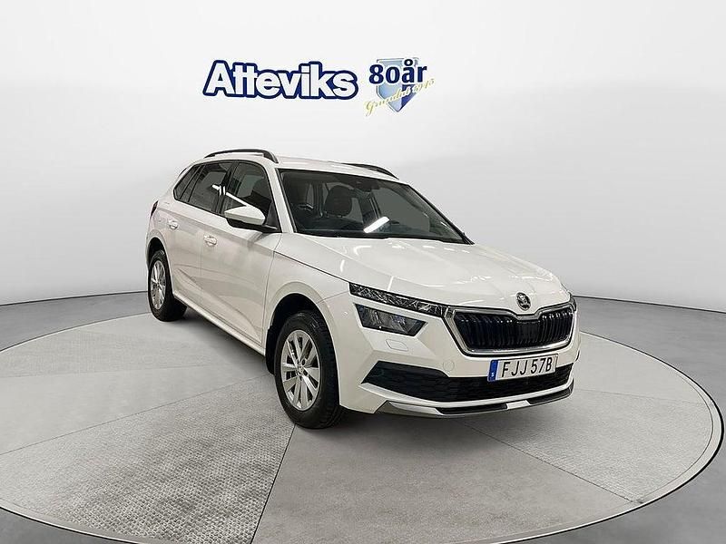 Vit Begagnad 2023 Skoda Kamiq Ambition SUV | 179 900 kr (Bra pris) - Bild 1/4
