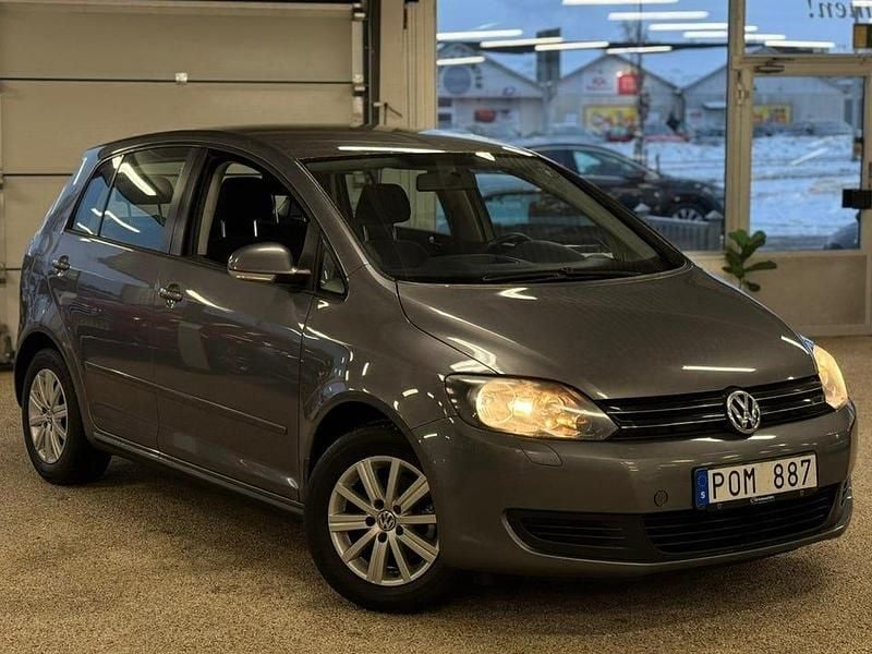 Begagnad VW Golf Plus Cross 105 HK (77 kW) 2011 Grå Minibuss