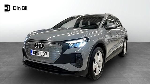 Tyfongrå metallic Begagnad 2022 Audi Q4 e-tron Proline SUV | 334 000 kr (Bra pris) - Bild 1/4