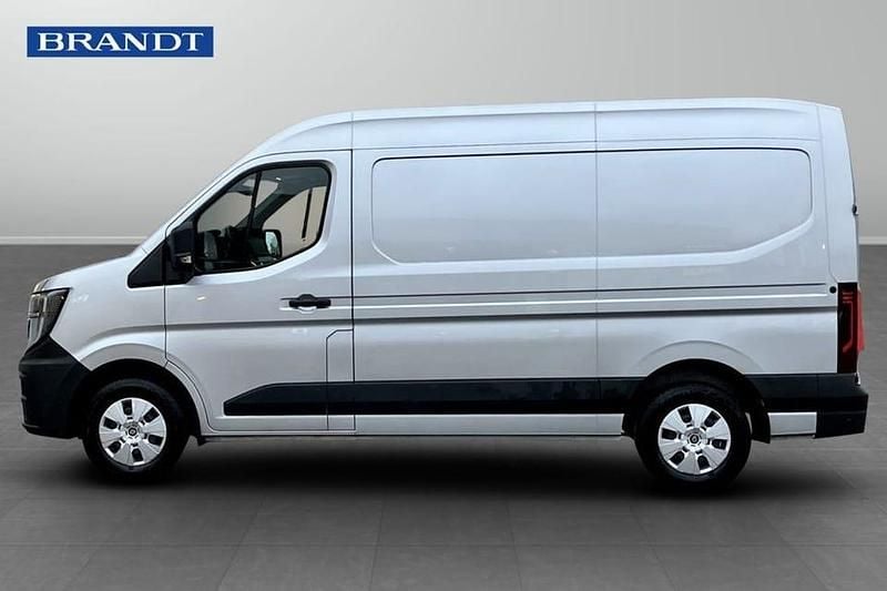 Begagnad Renault Master 171 HK (125 kW) 2025 Grå Van