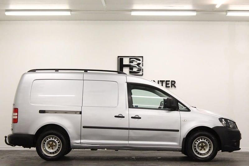 Begagnad VW Caddy Maxi 102 HK (75 kW) 2014 Silver Minibuss