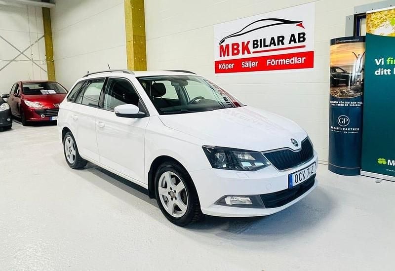 Vit Begagnad 2016 Skoda Fabia Style Kombi | 64 900 kr (Bra pris) - Bild 1/4