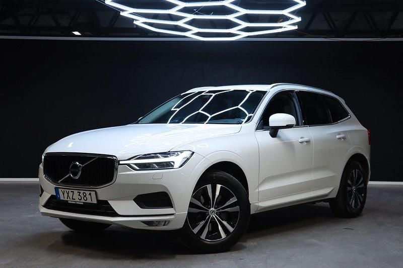 Vit Begagnad 2018 Volvo XC60 Momentum SUV | 249 900 kr (Superpris) - Bild 1/4