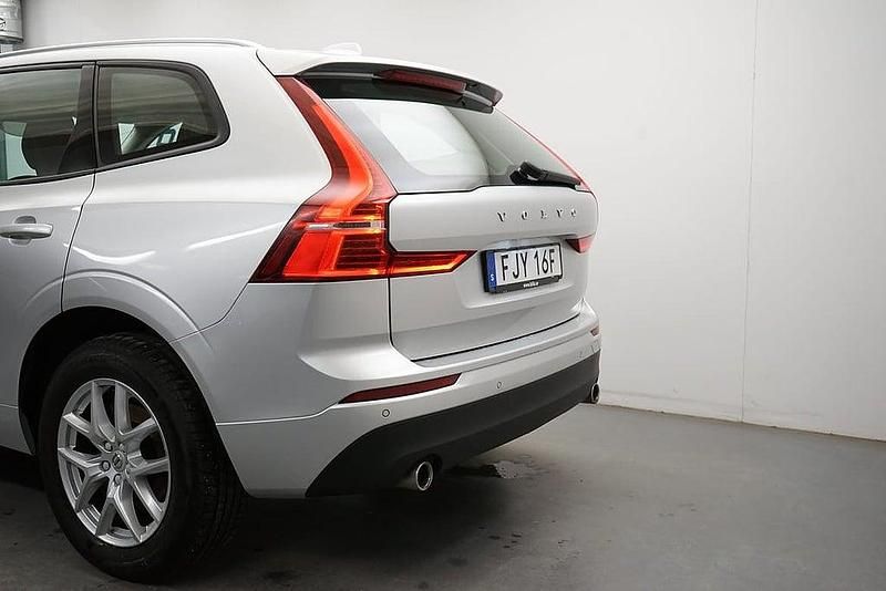 Begagnad Volvo XC60 Momentum 192 HK (141 kW) 2019 Silver SUV