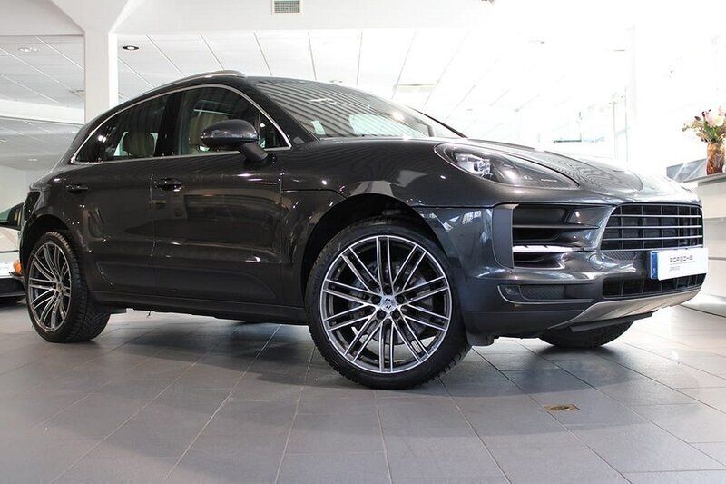 Mörkgrå Begagnad 2020 Porsche Macan S SUV | 545 000 kr (Marknadspris) - Bild 1/4