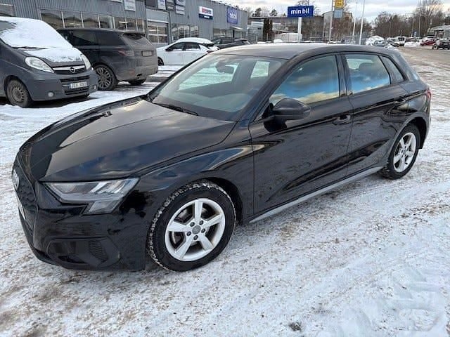 Begagnad 2024 Audi A3 | 265 000 kr (Marknadspris) - Bild 1/4
