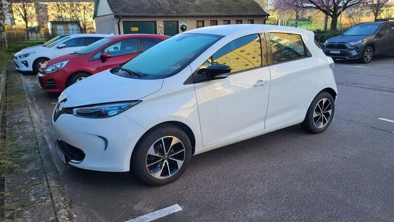 Vit Begagnad 2019 Renault Zoe Halvkombi | 95 000 kr (Marknadspris) - Bild 1/4