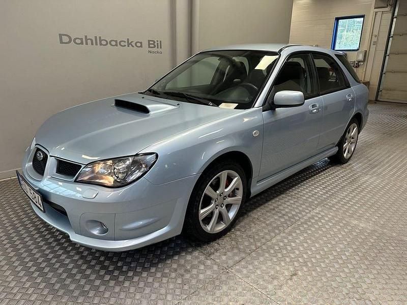 Begagnad Subaru Impreza 230 HK (169 kW) 2006 Ljusblå Kombi