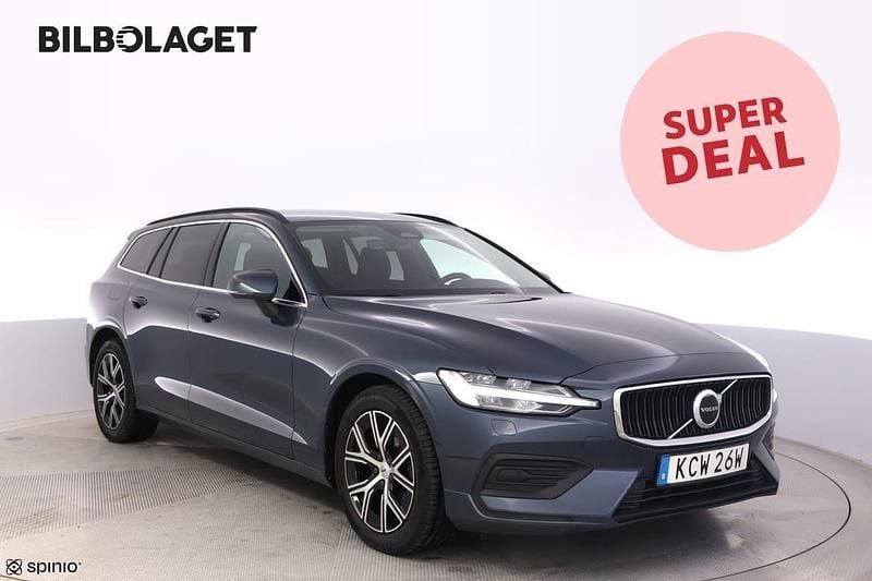 Mörkblå Begagnad 2023 Volvo V60 Core Kombi | 344 500 kr (Bra pris) - Bild 1/4
