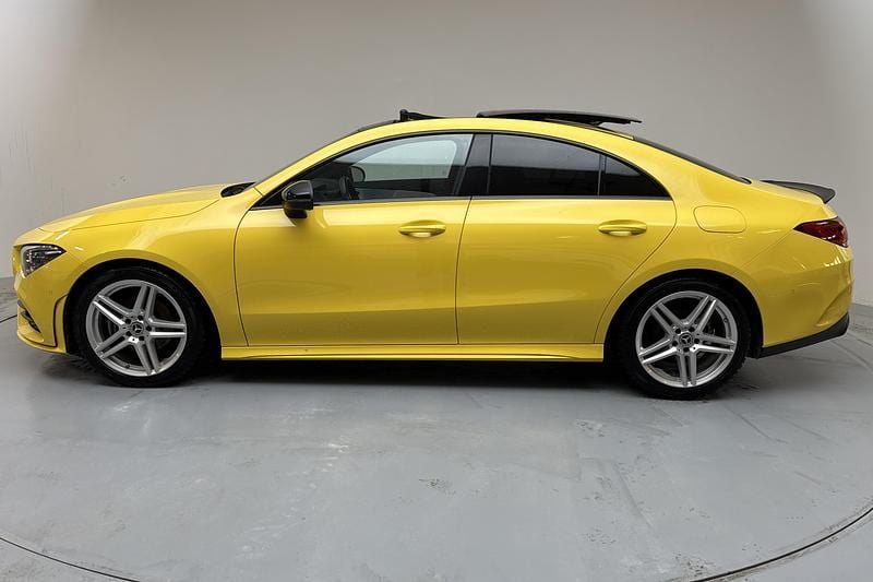 Begagnad Mercedes CLA180 AMG 136 HK (100 kW) 2022 Gul Sedan