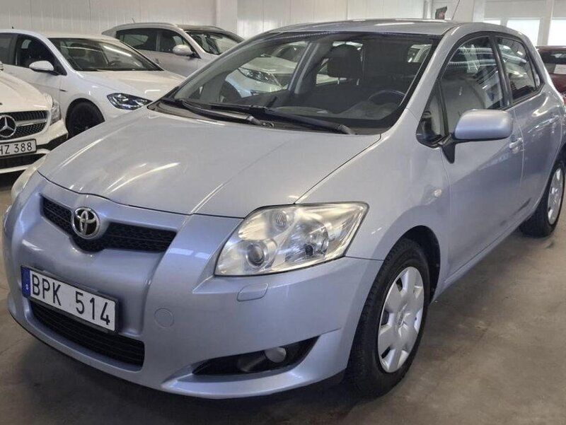 Blå Begagnad 2008 Toyota Auris Halvkombi | 46 000 kr (Marknadspris) - Bild 1/4