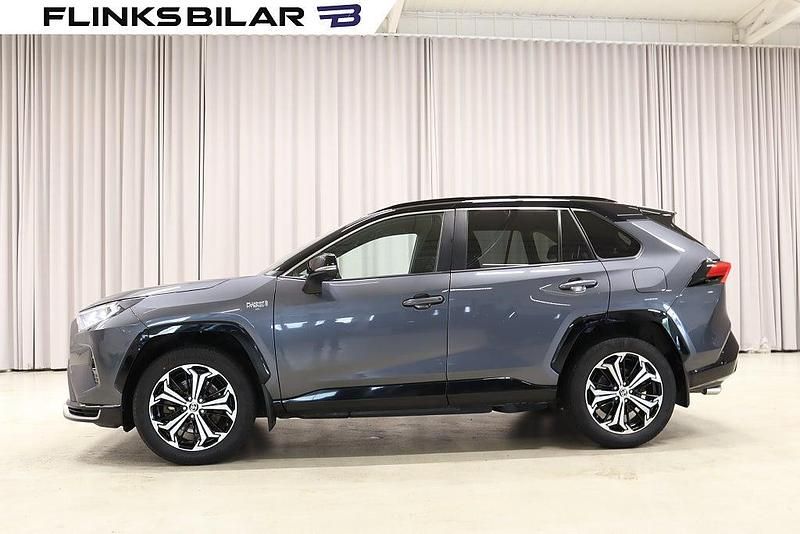 Grå Begagnad 2021 Toyota RAV4 Hybrid Style SUV | 319 900 kr (Bra pris) - Bild 1/4