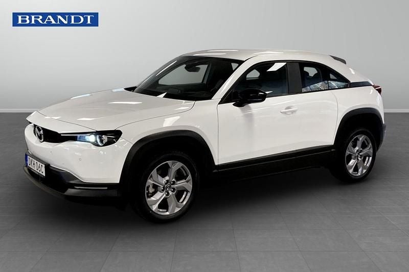 Vit Begagnad 2021 Mazda MX30 SUV | 179 900 kr (Marknadspris) - Bild 1/4