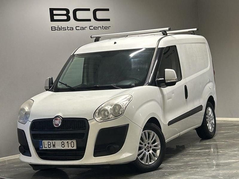 Begagnad Fiat Doblò 90 HK (66 kW) 2013 Vit Minibuss