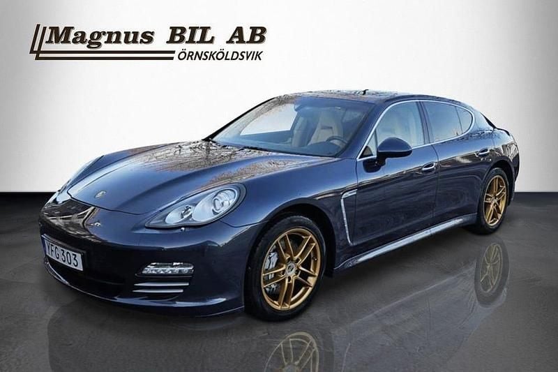 Blå Begagnad 2011 Porsche Panamera 4S Sedan | 279 900 kr - Bild 1/4