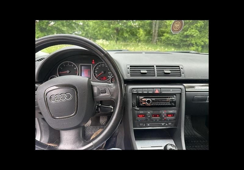 Grå Begagnad 2007 Audi A4 Comfort Kombi | 29 500 kr (Bra pris) - Bild 1/4